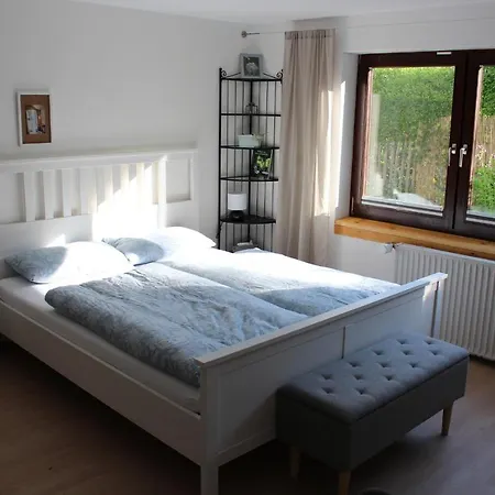 Ferienwohnung Am Barthelwald Apartment *